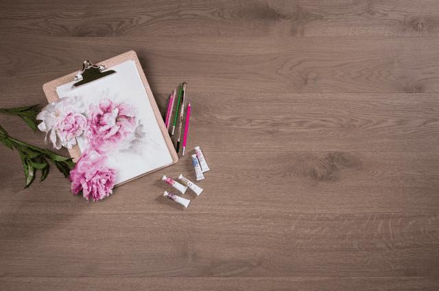 COSWICK SIGNATURE COLLECTION SPINEL GREY