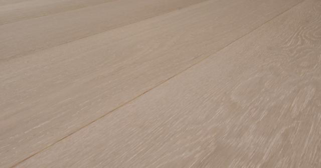 QUALYFLOOR FRANCESCA SIGNATURE BRUSHED OAK COLLECTION Oak Pietra