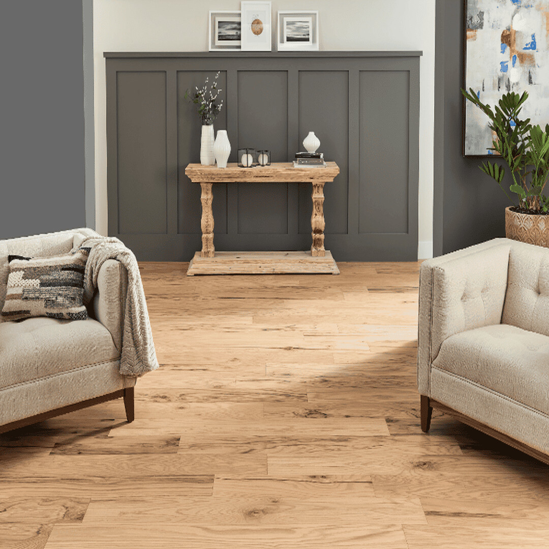 https://ineedflooring.ca/wp-content/uploads/2022/12/BRUCE-AMERICAN-HONOR-COLLECTION-FEATURE-IMAGE-1.jpg